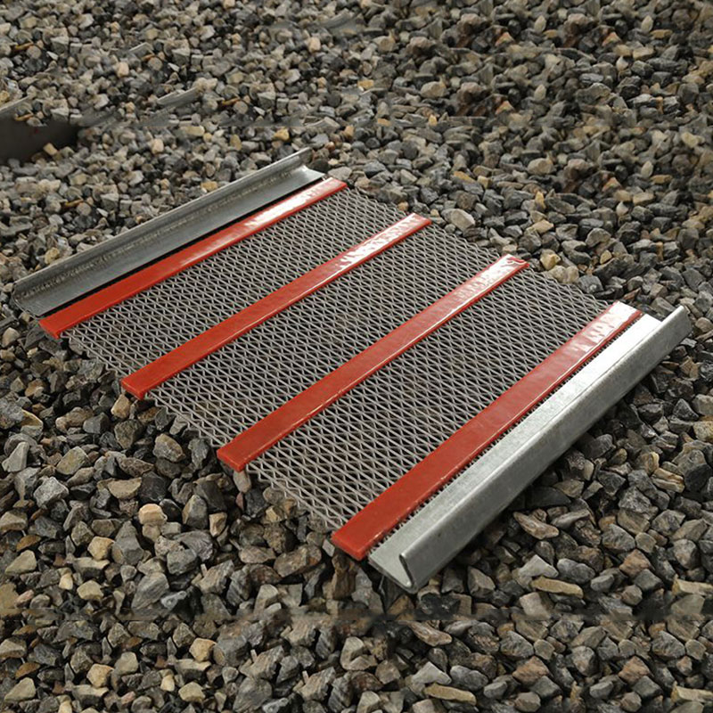Self-Cleaning Diamond Aperture Screen