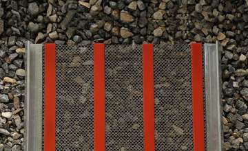 Tensioned Self-cleaning Screen