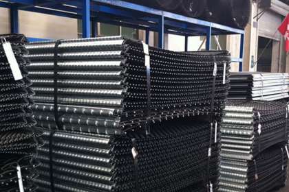 Welding Process Precautions for High Manganese Steel Welded Screens