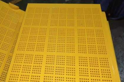 Why is polyurethane mud screen the best choice for mud treatment?