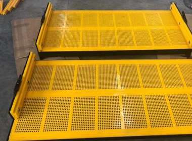 How to choose polyurethane screen and manganese steel screen?