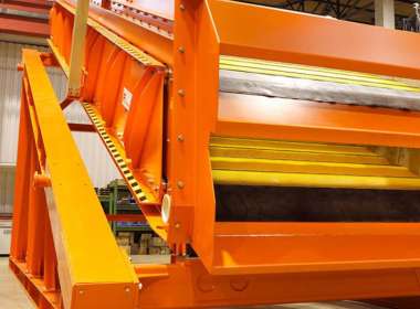 Precautions for installing polyurethane screens: ensuring efficiency and safety