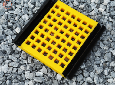 Why does wear-resistant polyurethane screen become the preferred screen for quarry sand production lines