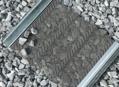 Analysis and Solutions for Rapid Wear of Metal Wire Mesh Screens in Sand Making Production Screening Process