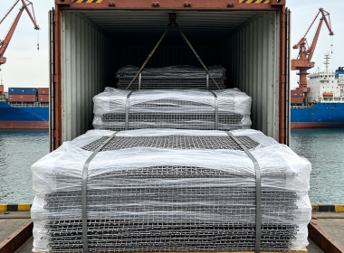 Packaging Standards for Exporting Mining Wire Mesh: How to Ensure the Safety of Heavy-Duty Wire Mesh During Sea Freight