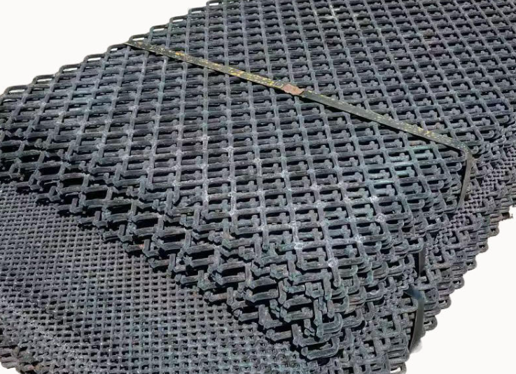 Balance Wire Diameter and Effective Open Area in Mining Welded Screen to compromise Wear Resistance and Screening Efficiency