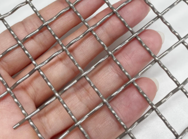 304 and 316 Stainless Steel Woven Mesh: A Durable Choice for Highly Corrosive Mining Conditions