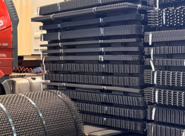 Impact Resistance Requirements for Woven Metal Wire Screens in the Manganese Ore Screening Process