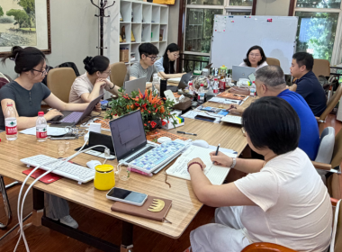 Sharpening Expertise, Expanding Markets:：Redstar Screen Conducts Regular Training for Overseas Sales Staff