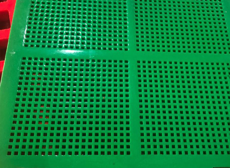 The key role of polyurethane desliming screens in mineral processing desliming