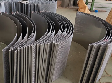 A Practical Guide for ‌Choosing 316L Stainless Steel Wedge Wire Screens for Extreme Conditions‌