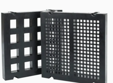 No More Clogged Decks: Anti-Adhesion Rubber Screen Mesh for Wet Sticky Material‌
