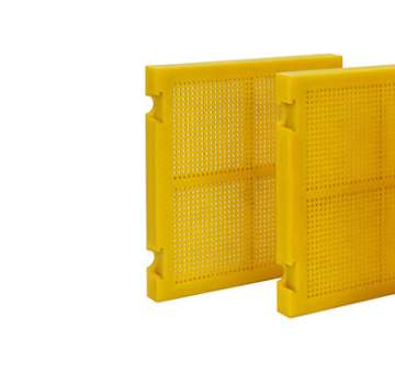 Polyurethane dewatering screen