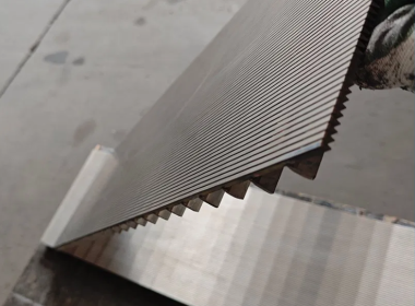 Frame-Fixed Methods for Wedge Wire Screen Panels: A Comparison of Welding and Mechanical Locking Process‌