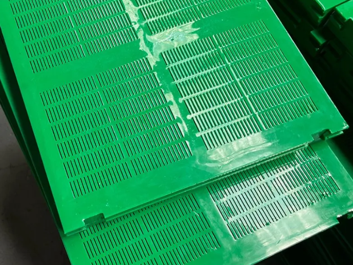 Anti-Adhesion and Wear-Resistant Solution Using Polyurethane Screen Panels for Zinc Ore Processing‌