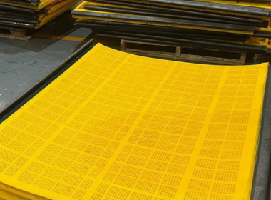 ‌Reinforced edge design for polyurethane screen panels to extend service life