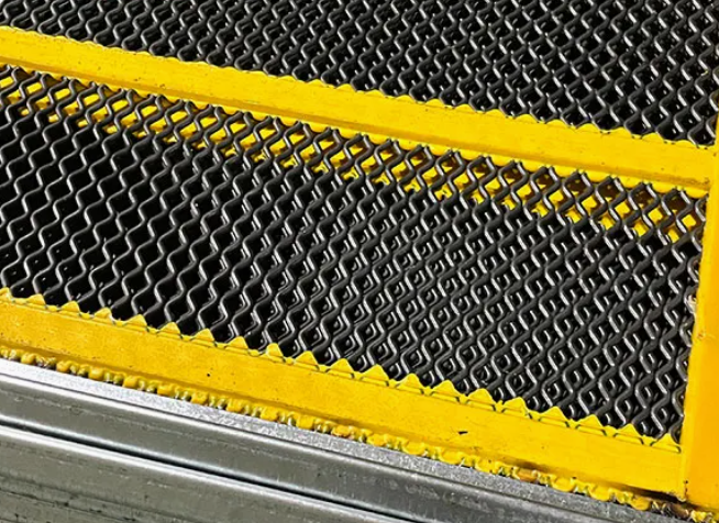 Self-Cleaning Screen