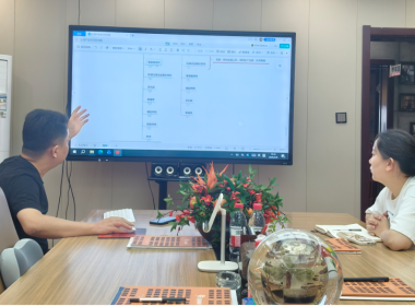 Passing on Expertise and Empowering Growth: RedstarScreen Conducts One-on-One Training for New Staff