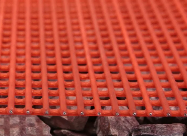 Prediction of Wear-Based Replacement Cycles and Spare Parts Management for Grizzly Screens