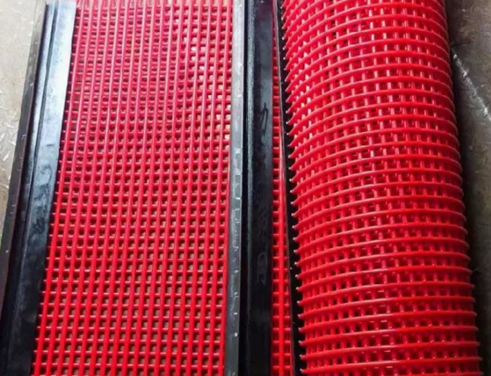 Prediction of Wear-Based Replacement Cycles and Spare Parts Management for Grizzly Screens