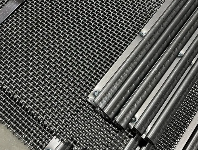 Color‑Coding for woven metal screen