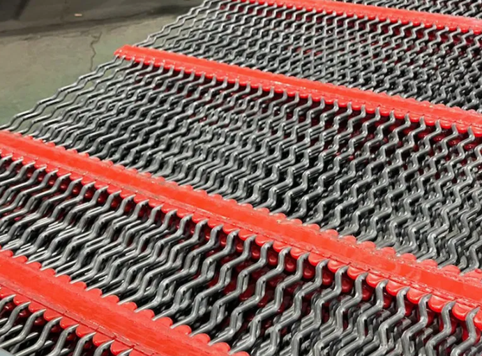 Self-Cleaning Mesh