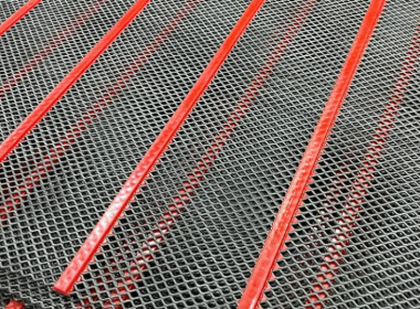 Life-Cycle Cost Analysis of Self-Cleaning Screens: Purchase Price and Replacement Frequency