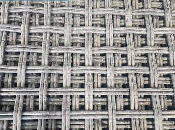 Comparison of Full Life-Cycle Costs Between Rubber Screen and Woven Metal Screens