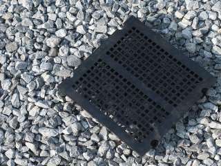 Effect of Different Aperture Shape Designs of Rubber Screen Meshes on <font color=