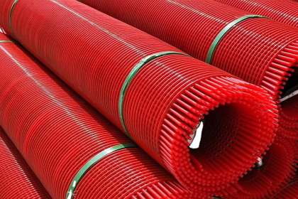 Polyurethane-Coated Bar Screens: Silencing the Noise and Sticky Mess