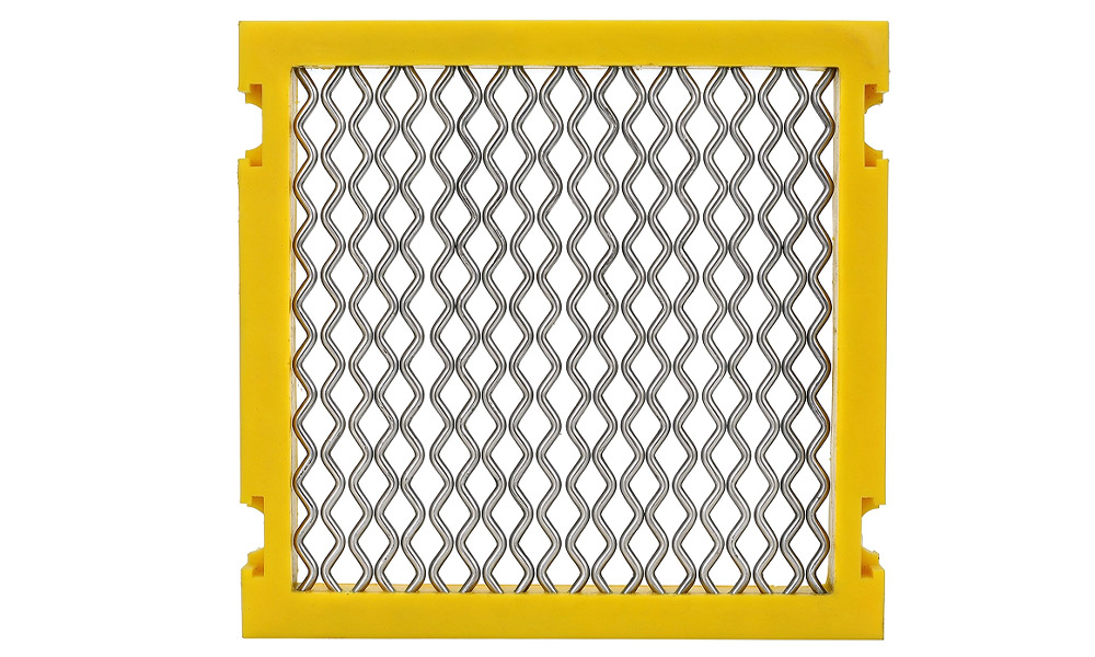 Self-Cleaning Mesh