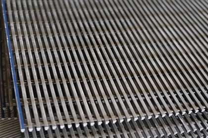 How to Choose and Keep Wedge Wire Screens Running for Slurry Processing