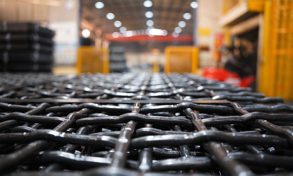 Heat-Treated Advantage of 65 Mn Woven Wire Mesh Used in Abrasive Mining Material
