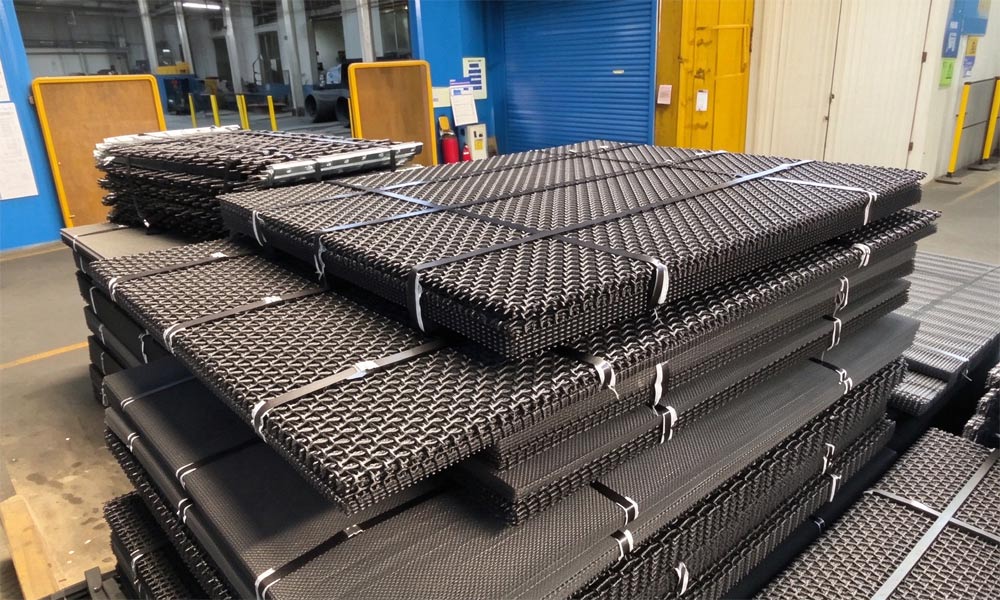 square woven screen