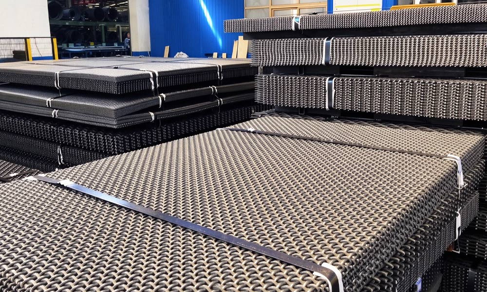 square woven screen