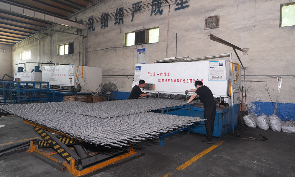 woven screen making